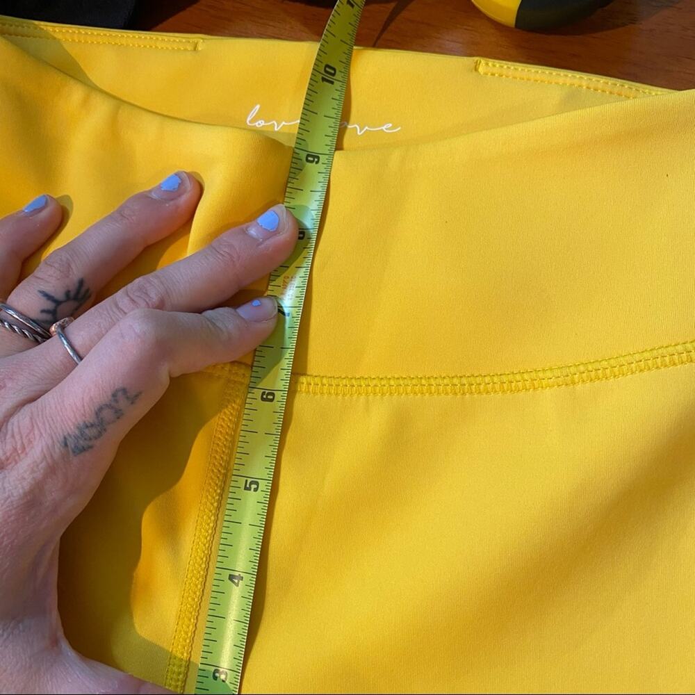 Lovewave Revolve Luka Ankle Crop Leggings In Yellow - Picture 8 of 9